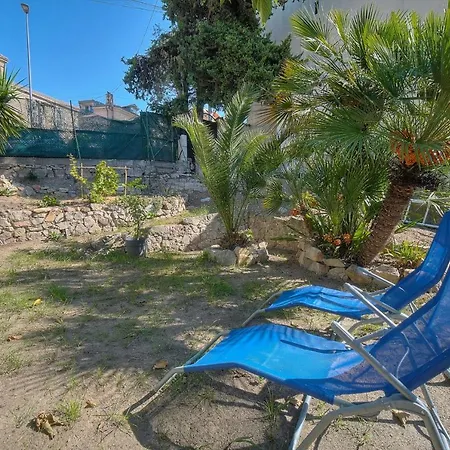 Upstays Garden 70M Apartment Cannes Daire