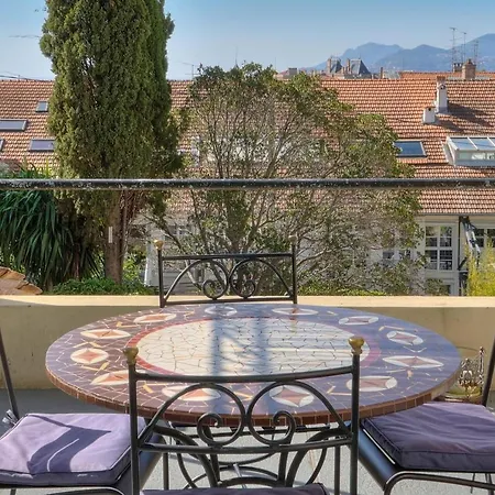Upstays Garden 70M Apartment Cannes Daire *